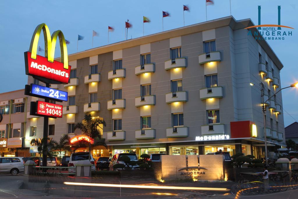 Hotel Anugerah Palembang Exterior photo